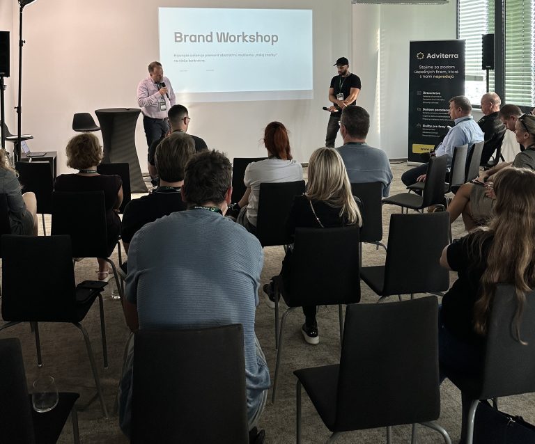 CF095439-8C43-4209-9D90-6EF5390402D3_1_201_a